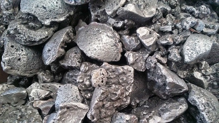 Quặng sắt rất phổ biến trong lớp vỏ trái đất