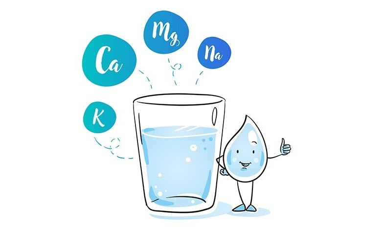 Nước khoáng là nước chứa nhiều khoáng chất