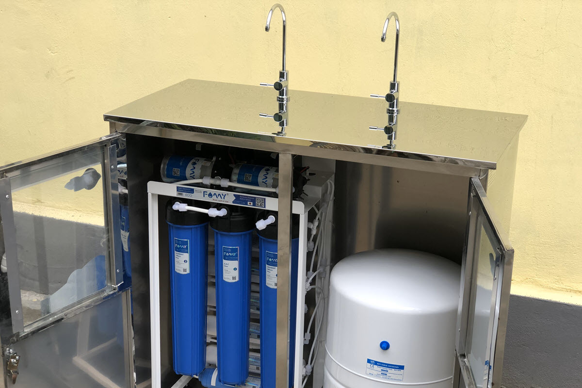 Máy lọc nước bán công nghiệp FAMY BC50B, RO 50 lít/giờ tủ đôi 2 vòi nước