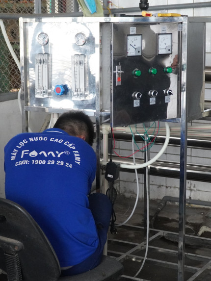 Máy lọc nước công nghiệp RO 1000L/H của Famy tại công ty giày Sao Vàng