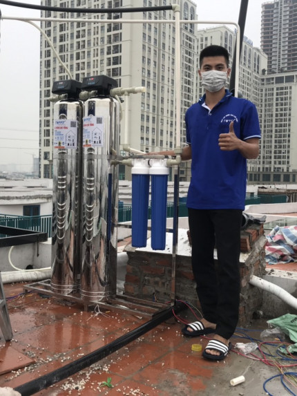 Hệ thống lọc tổng lọc nước đầu nguồn FAMY-LT02CI cột inox