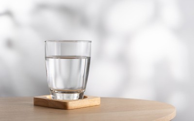 Giải đáp thắc mắc: Nên uống nước trước hay sau khi đánh răng?