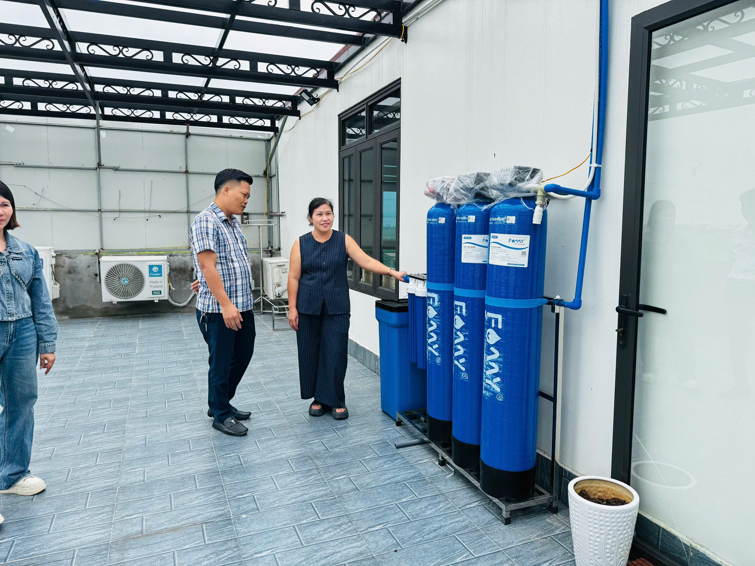 Khách hàng Cô Yến nhận xét về Famy